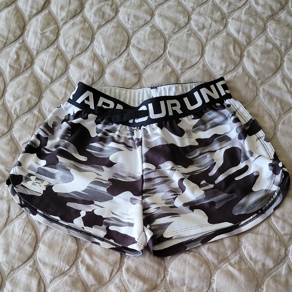 Under Armour Girl's Athletic Camo Shorts - Black and White
